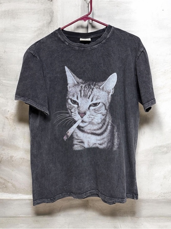Comfort Colors Tops - Comfort Colors gray Tee with Tabby Cat Graphic medium